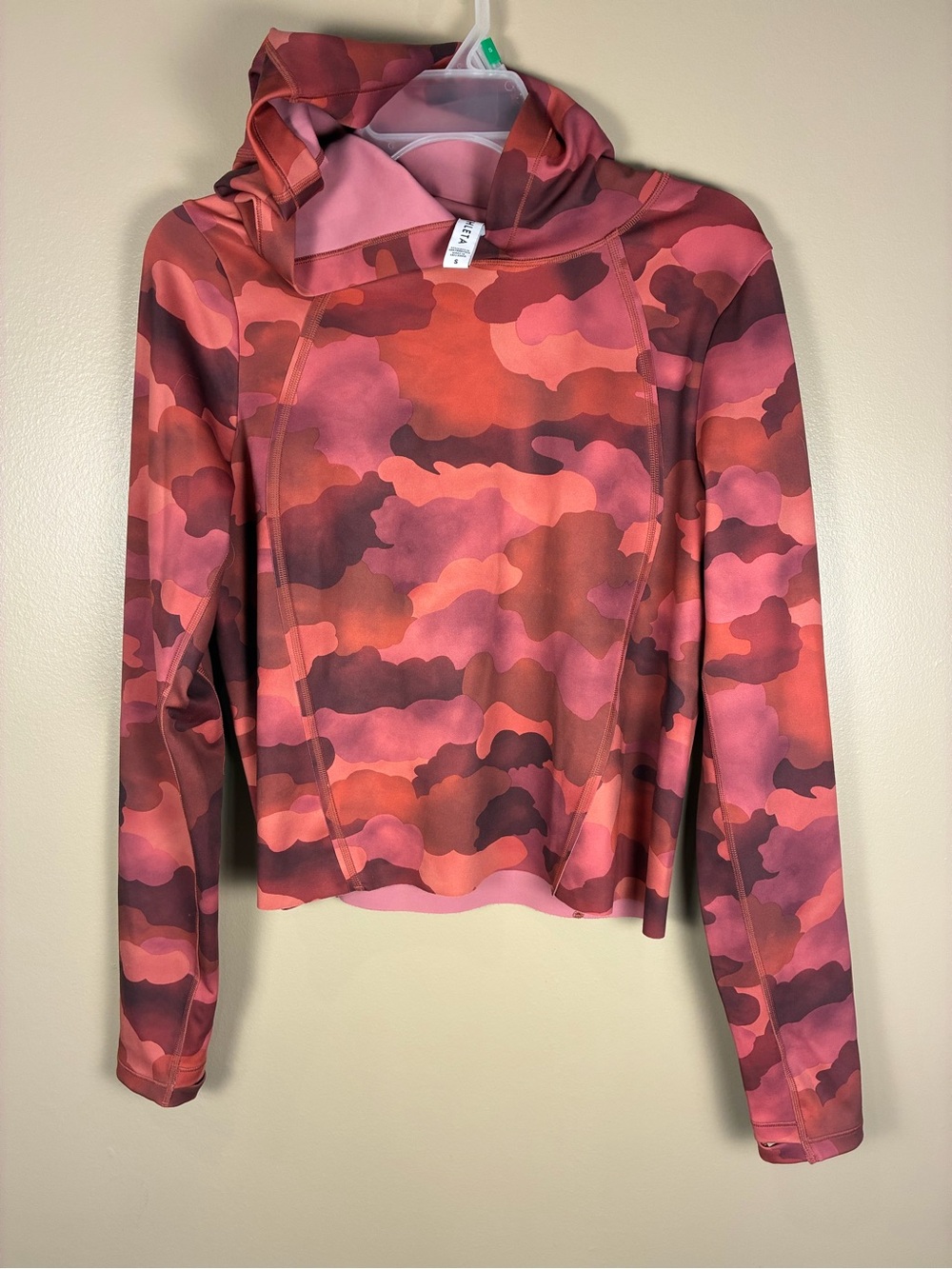 Athleta Pinnacle Camo Cropped Hoodie - Picture 3 of 13